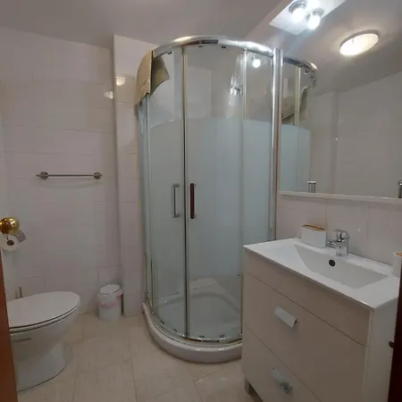 San Fernando Apartment *